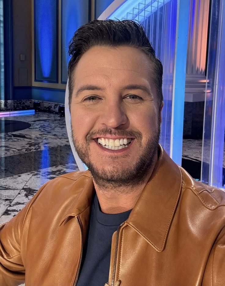 Luke Bryan - Gallery Image 1